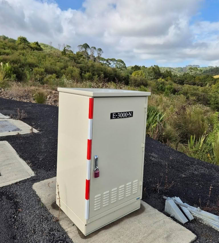 Nzta R02 NZTA Motorway Traffic Management LightStar Cabinets - Cable Ways